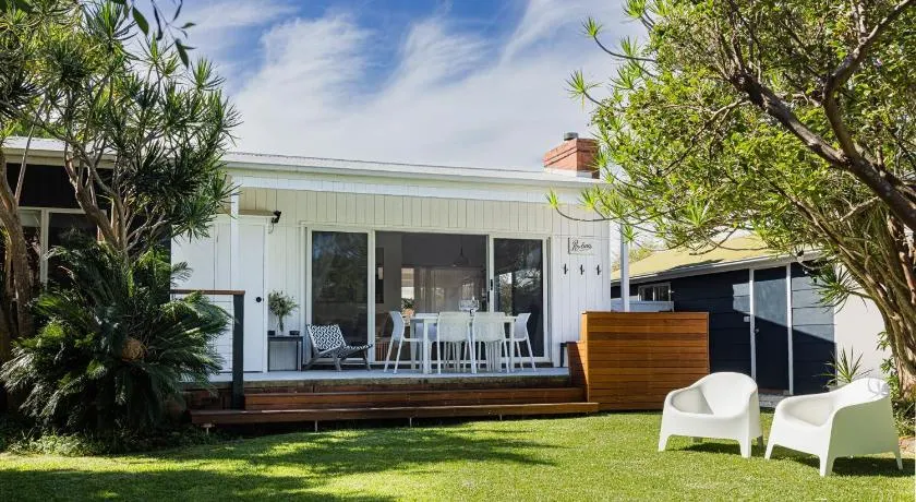 Ro-ana for 8, Gerringong - Image 1