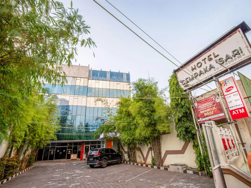 Hotel Cempaka Sari - Image 1