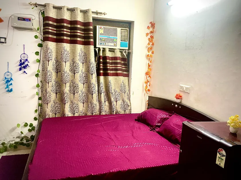 Cozy service apartment with great connectivity - Image 1