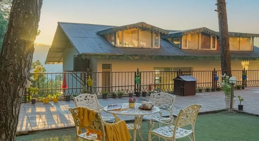 Alaya Stays Golden Meadow Villa - Image 1