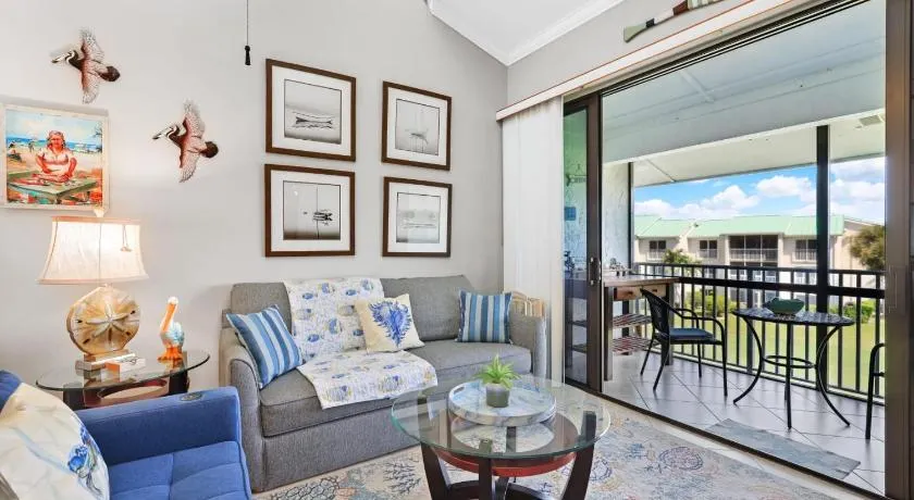 Beachfront paradise Ocean Village Golf Tennis Several heated pools Tiki bar Pickleball insite sports bar and restaurant and much more - Image 1