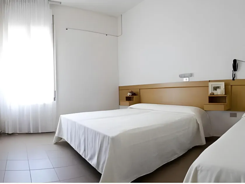 Hotel Ronchi - Image 1