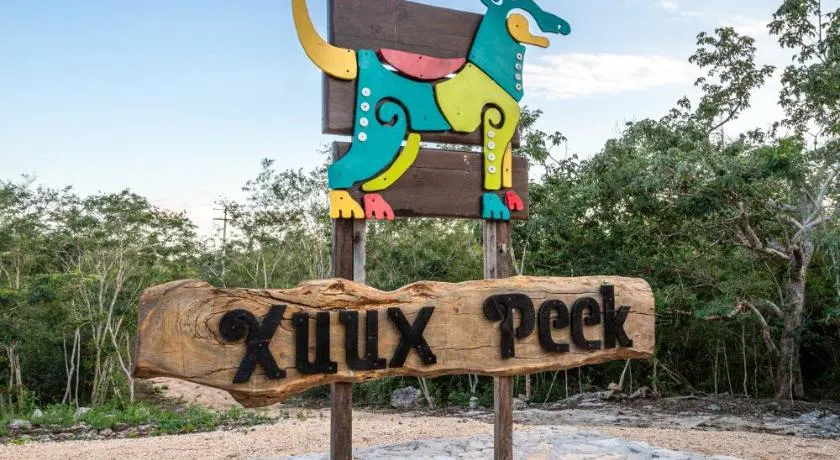 Xuux Peek by Tecnohotel - Image 1