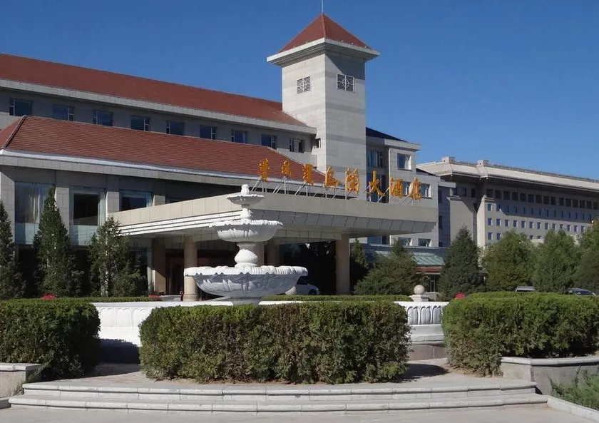 Wulan Hotel - Image 1