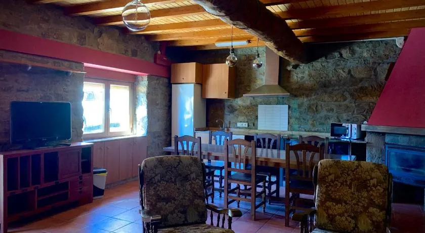 La casa de la valla azul (San Miguel de Langre) - Image 1