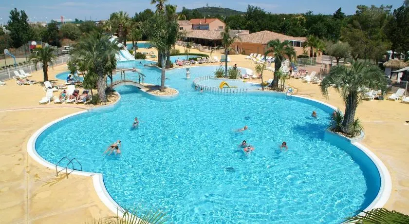 Camping Resort Les Champs Blancs - Image 1