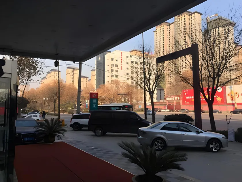 Jinjiang Inn Select Xi'an Hongmiaopo East Daxing Road - Image 1