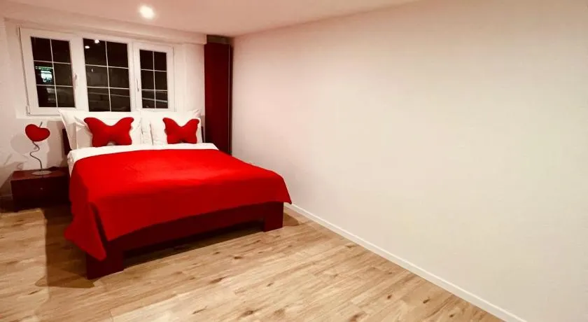 Luxury Apartment for WEF and Ski - Image 1