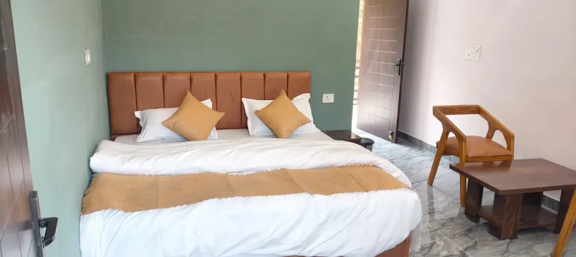 Rajjeet Guest House - Image 1