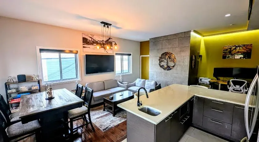 The Modern Stays - Image 1