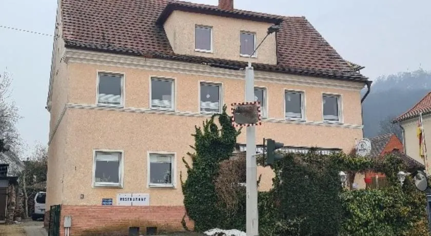 Landeskrone Apartments - Image 1