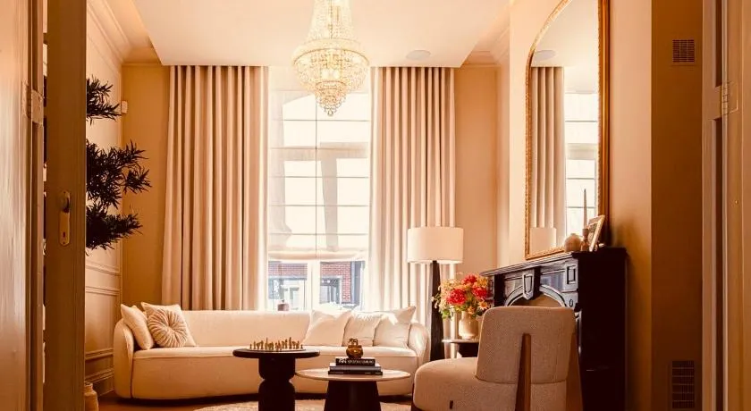 DEUXHOMMES Boutique B&B Massage&Spa - Image 1