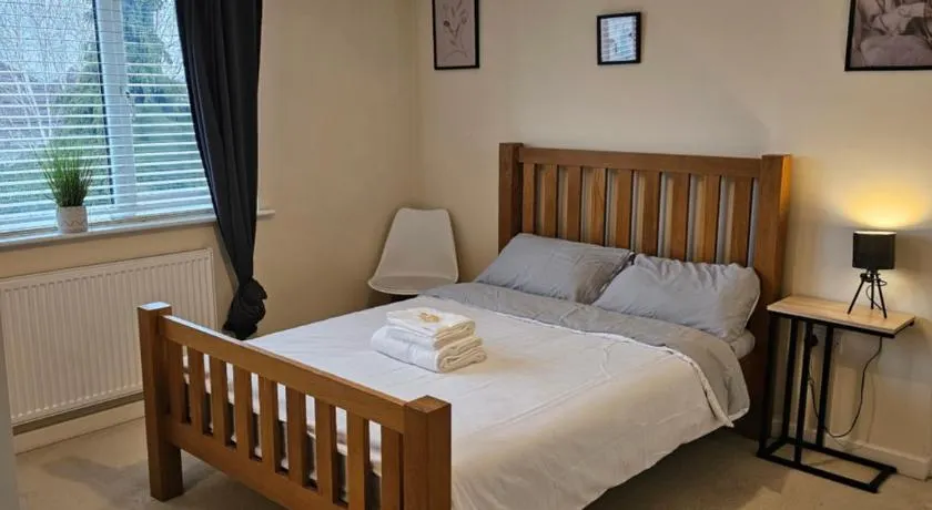 Guest Room stay in Dartford- Close to all amenities - Image 1