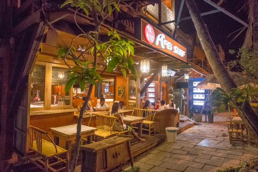 墾丁阿飛衝浪旅店 Afei Surf Inn - 步行南灣五分鐘 5 Min Walk from South Beach - Image 1
