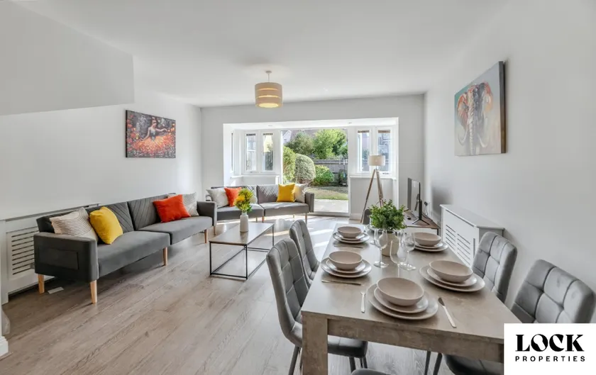 Family & Contractor Friendly 3 bed house Sleeps 8 in Maidenhead - Image 1