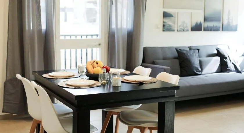 Beautiful Apartment - Ben Yehuda - City Center - Image 1
