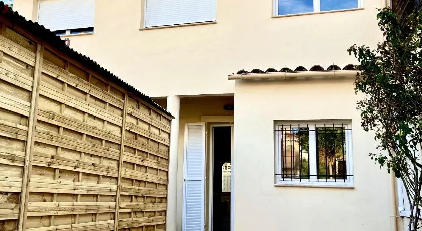 Maison de ville tout confort à Cannes et à 10 Minutes à pied de la plage - Image 1
