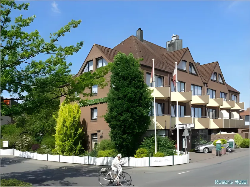 Ruser's Hotel - Image 1