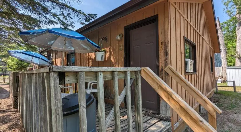 Tiny Wood Cottage 08 - Image 1