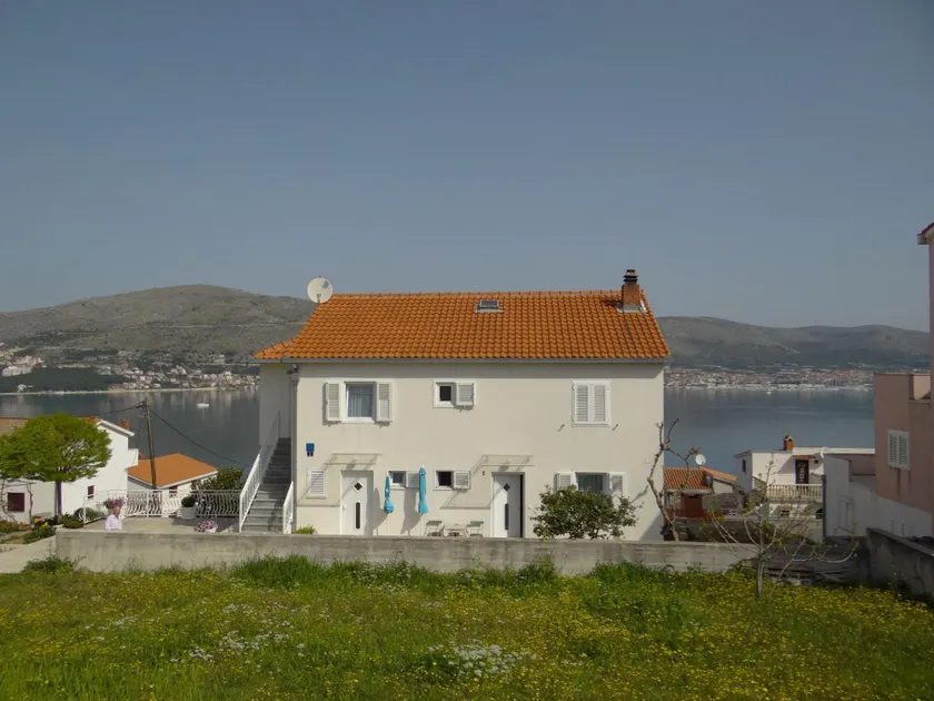 Apartment Tomislav A3 Okrug Donji, Island Ciovo - Image 1