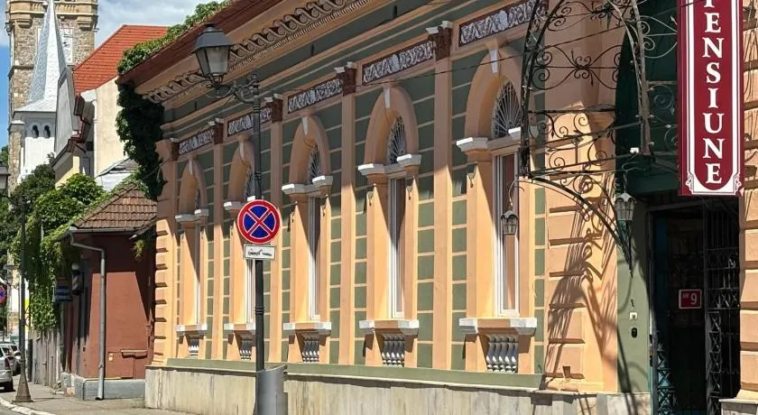 Pensiunea Casa Rusu - Image 1