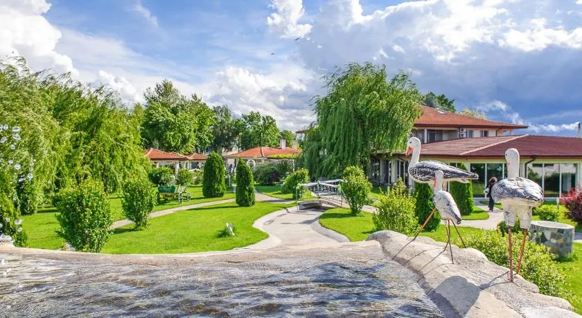 Yaev Family Hotel - Image 1