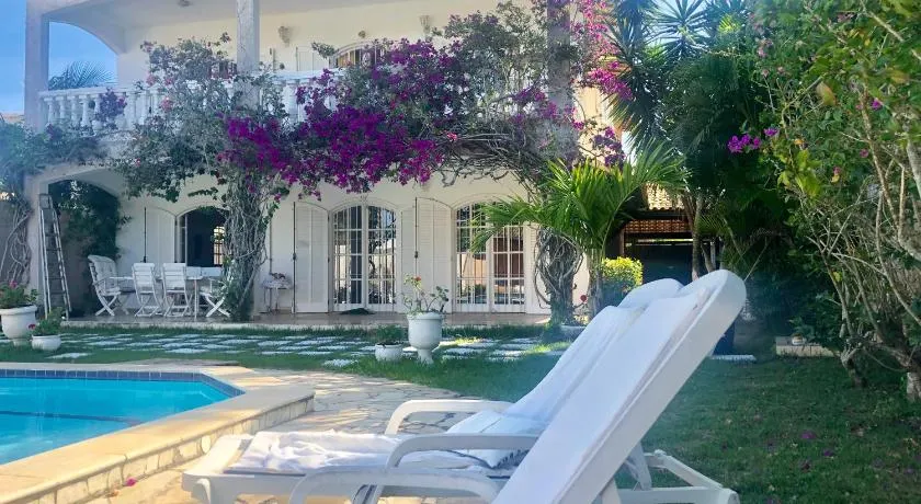 Villa Saint Tropez - Image 1