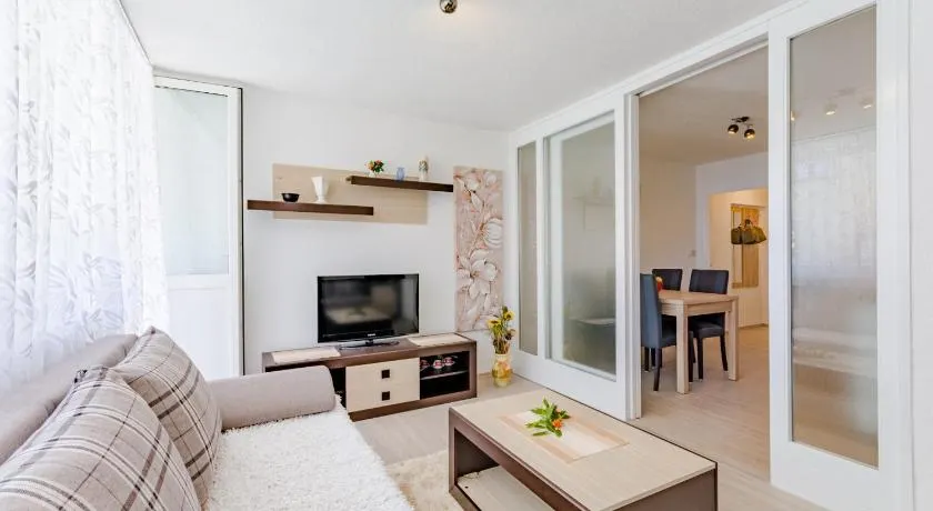 Apartment Marin-LATE CHECK IN AVAILABLE - Image 1