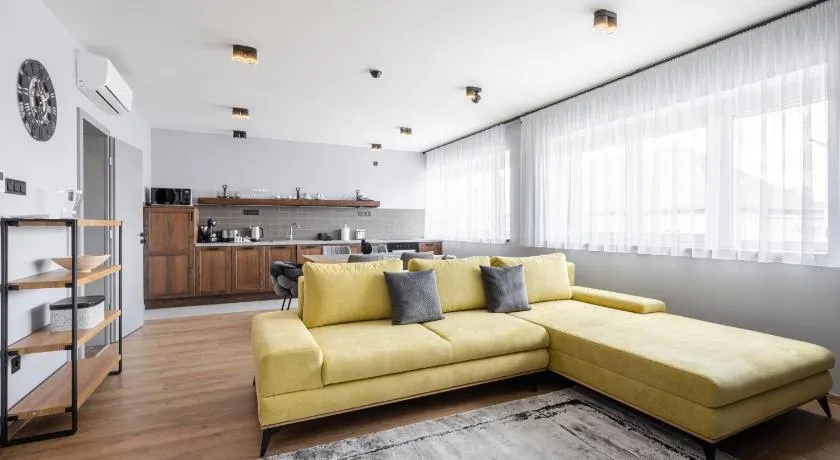 Radnoti Home - Image 1