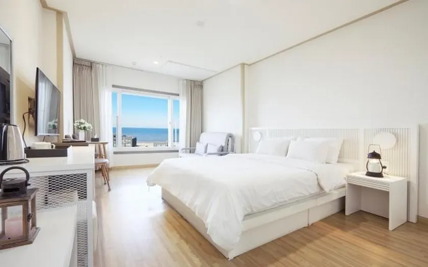 Daebudo Hotel Marina - Image 1