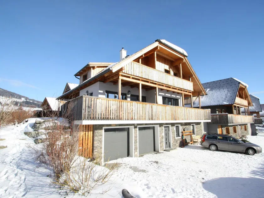 Lavish Chalet in Mauterndorf with Sauna & Jacuzzi - Image 1