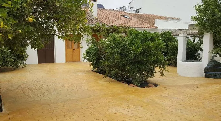 GRAN CASA RURAL CON PATIO EN ENCINAREJO DE CÓRDOBA - Image 1