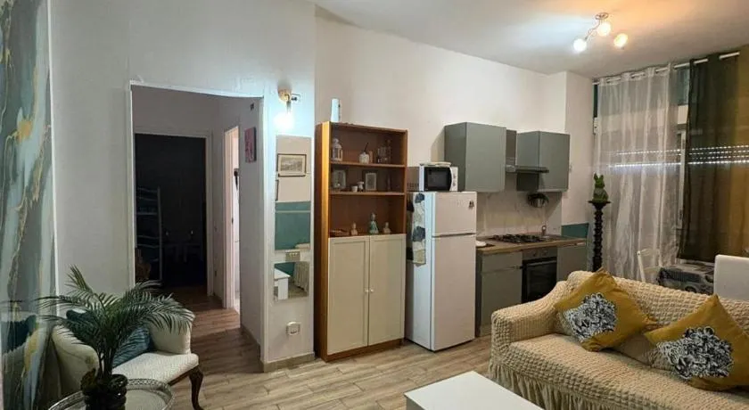 B&B MaKri - Image 1