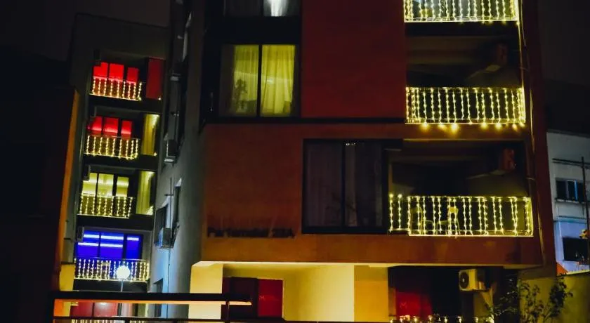 City Center Suite With Terrace - Image 1