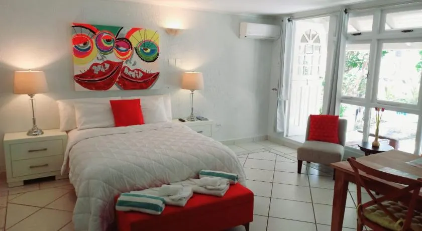 Sunflower Villa Studios - Image 1