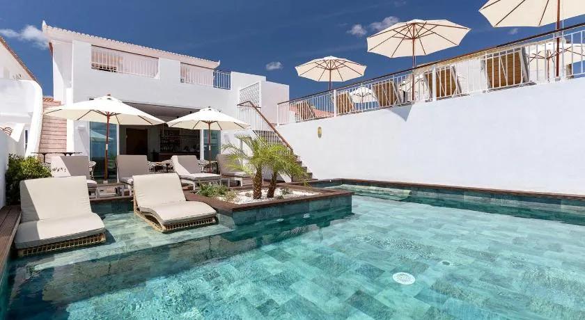 Água Hotels Lagos Bay - Image 1