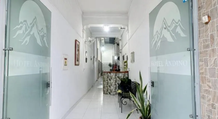 Nuevo hotel andino - Image 1