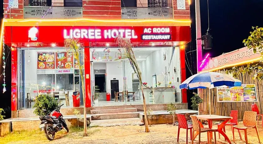 Ligree Hotel and Restaurant - Image 1