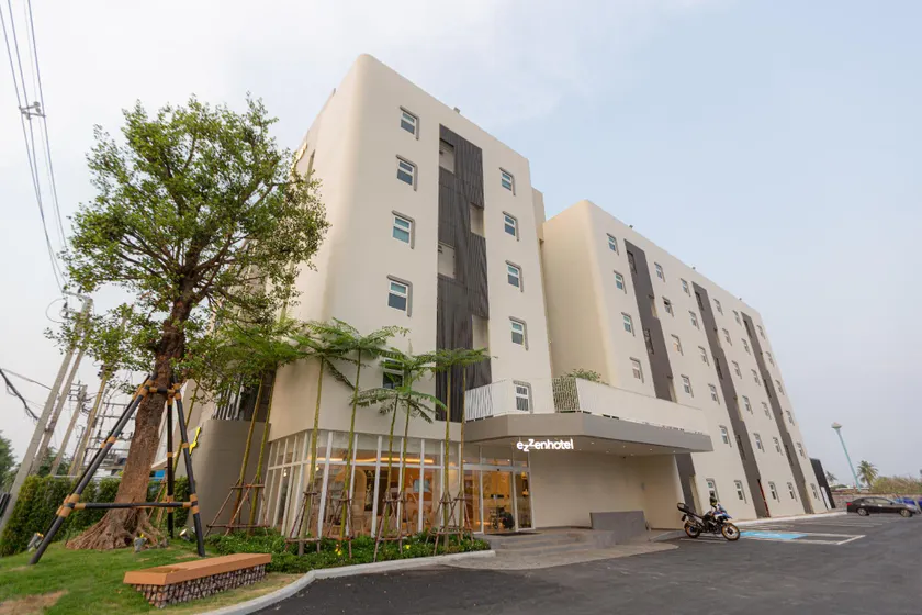 ezzenhotel Phitsanulok - Image 1