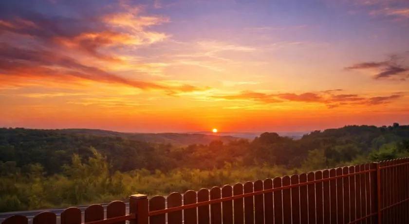 Pensiunea View Cluj, panoramă superbă, liniște în natură, acces rapid la oraș - Image 1