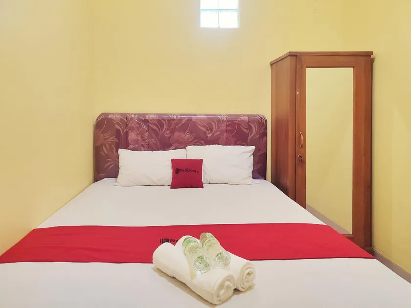 RedDoorz at Mangga Residence near Exit Toll Banyumanik Semarang - Image 1