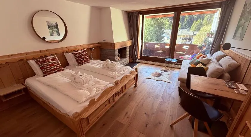 Modern renoviert mit Hallenbad + Fitness - Image 1