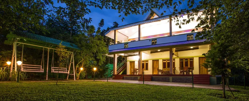 The Midway Jungle Resort - Image 1