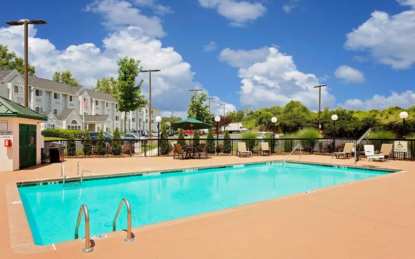 Red Roof Inn Winston-Salem - Image 1