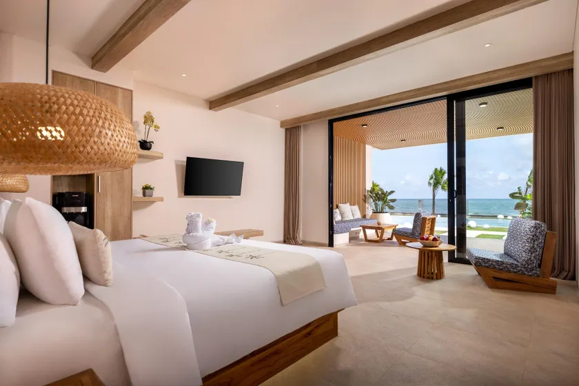 Bohemian Beachfront Apartments - Image 1