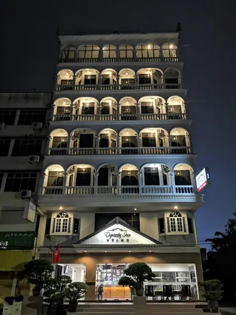 Dynasty Inn - Image 1