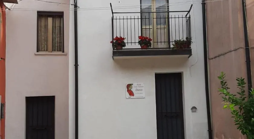 Casa Vacanze Dante - Image 1