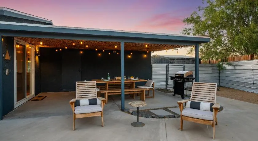 Private Desert Home with Hot Tub Near Joshua Tree National Park - Image 1