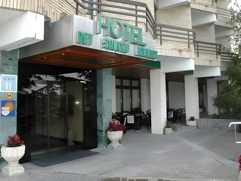 Hotel Rey Sancho Ramírez - Image 1