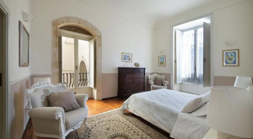 B&B Five Rooms - Image 1